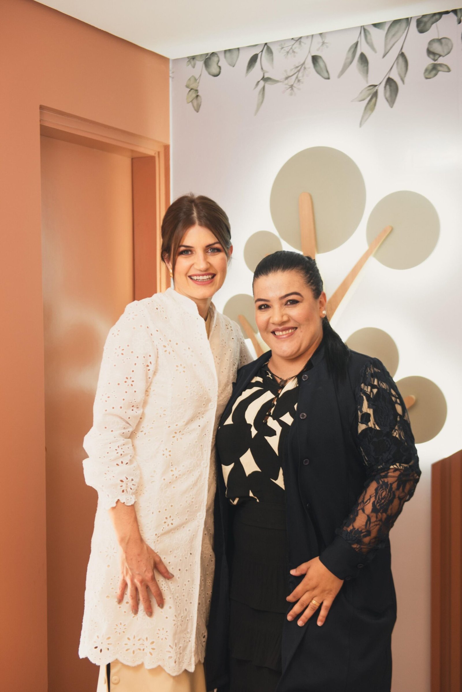 Dra Ana paula e Secretária